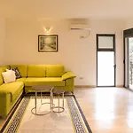 Melinda Apartment *